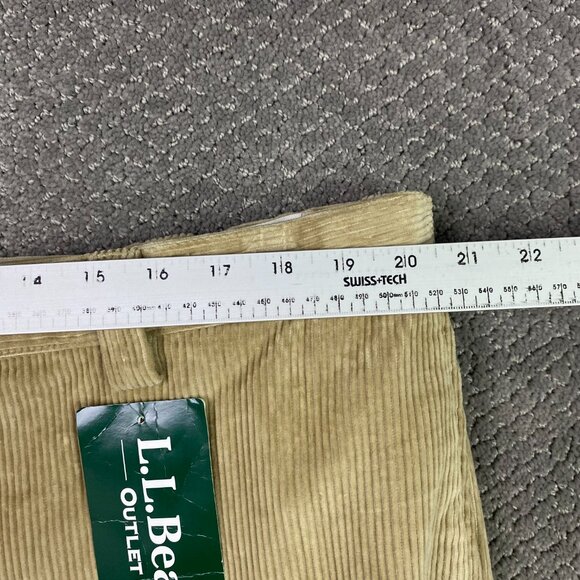 LL Bean Country Corduroy Pants Men's 40 x 32 Khaki Pleated Comfort Waist - Picture 12 of 16